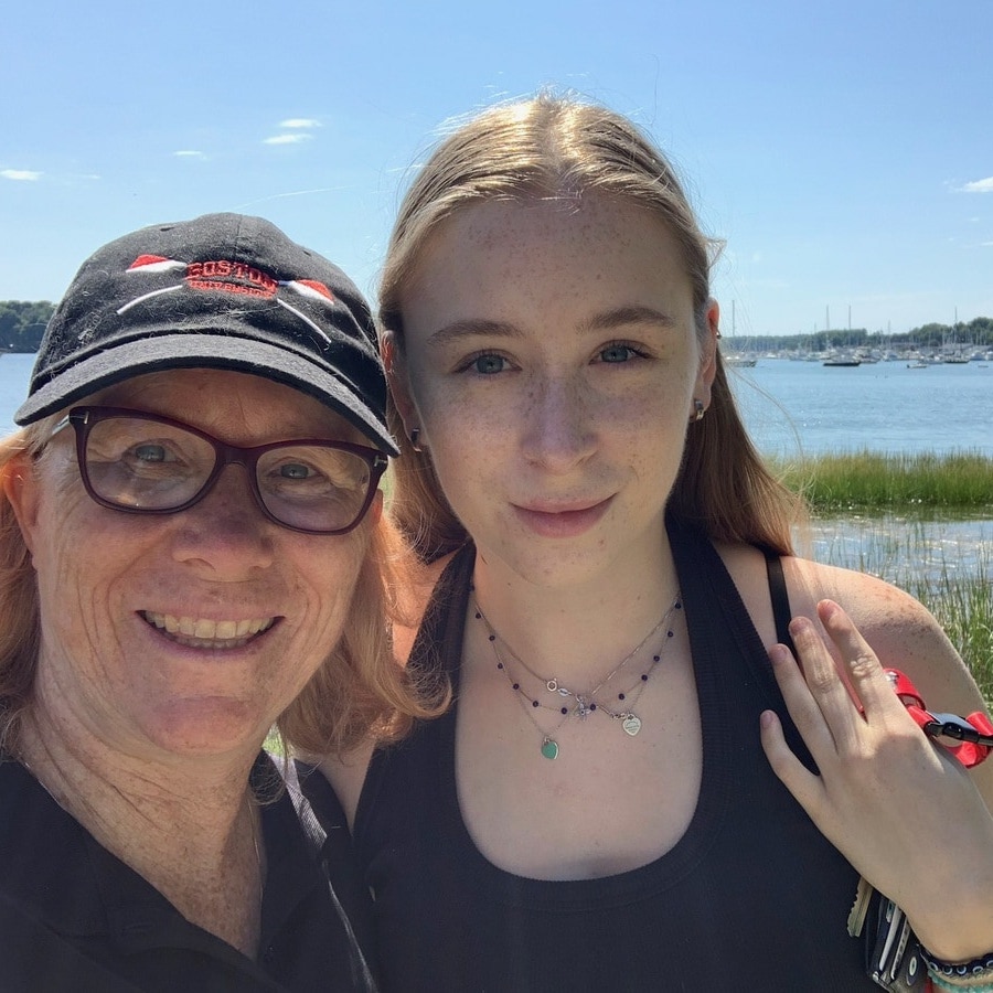 Chase Elkins with her mother Cindy at a shore